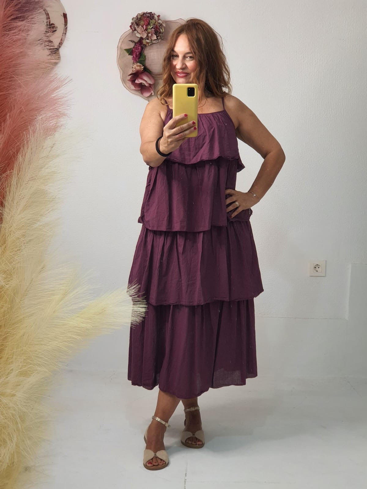 Vestido de volantes color vino